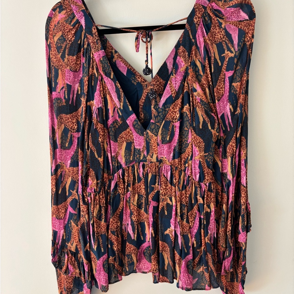 Farm Rio Jirafas Ruffled Blouse. - Picture 7 of 8